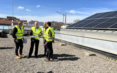 Les Piscines Municipals de Manresa reduiran un 35% el consum energètic amb la posada en marxa de 500 plaques fotovoltaiques